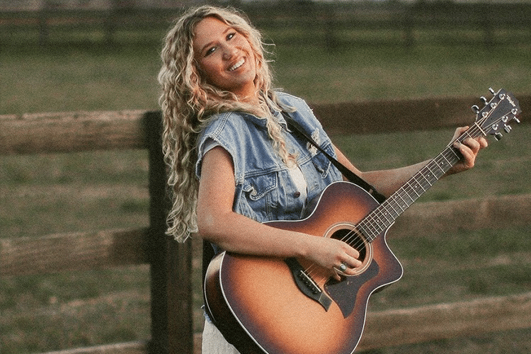 Julia Lyons Temecula Entertainment